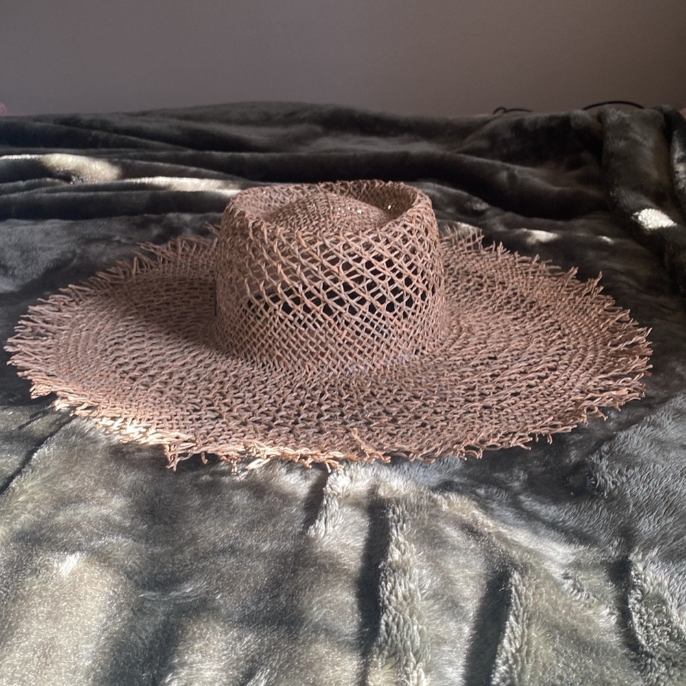HURLEY Tan Wide-Brimmed Sun Lisbon Straw Hat with Natural Weave NWT - Picture 13 of 16